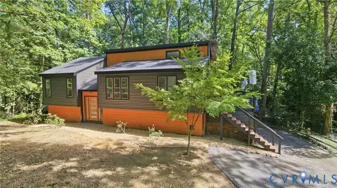 1401 Stone River Rd, North Chesterfield, VA 23235
