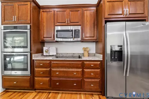 Kitchen - 15948 Alsdell Rd, Midlothian, VA 23112 photo 3 of 4
