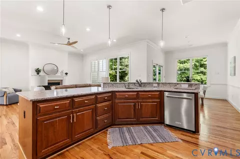 Kitchen - 15948 Alsdell Rd, Midlothian, VA 23112 photo 4 of 4