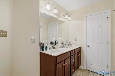 Bath - 5044 Parrish Branch Rd, Midlothian, VA 23112 photo 1 of 2