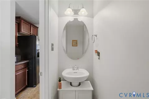 Entry Way - 5044 Parrish Branch Rd, Midlothian, VA 23112 photo 3 of 5