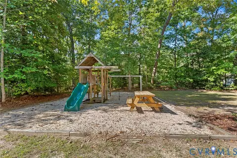 Exterior - 138 W Spring Rd, Aylett, VA 23009 photo 6 of 9