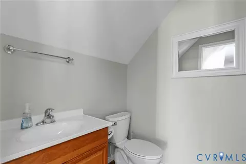 Bath - 138 W Spring Rd, Aylett, VA 23009 photo 4 of 4