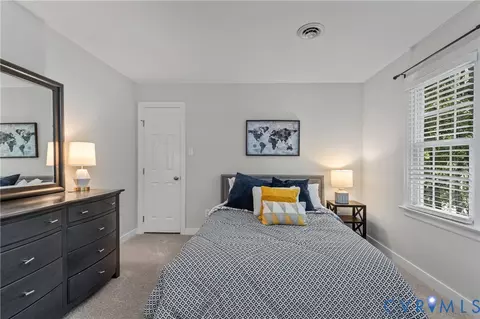 Bedroom - 2420 Olde Stone Rd, Midlothian, VA 23113 photo 5 of 7