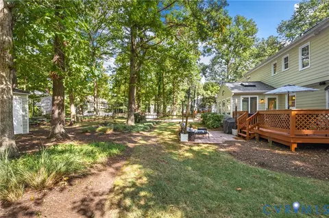 Exterior - 2420 Olde Stone Rd, Midlothian, VA 23113 photo 6 of 11