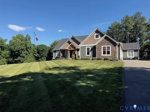 14771 Plantation Pkwy, Amelia Court House, VA 23002