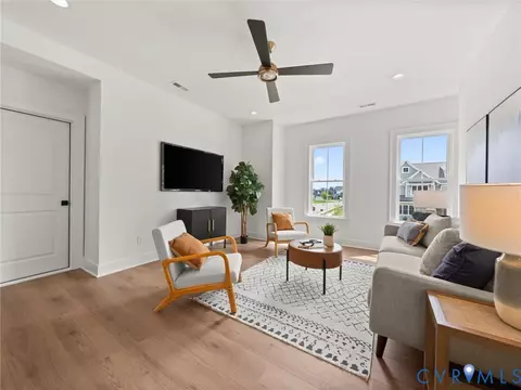 Living - 14918 Bradfield Loop, Midlothian, VA 23112 photo 5 of 7