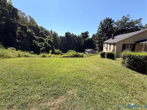 849 Smith St, Martinsville, VA 24112