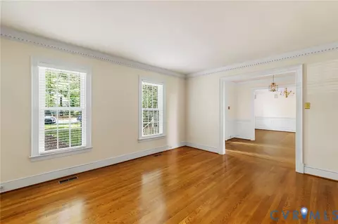 Living - 5800 Maple Brook Dr, Midlothian, VA 23112 photo 2 of 6