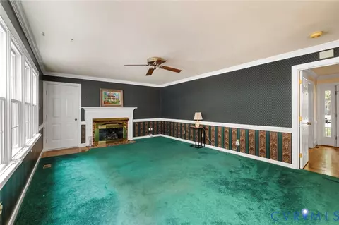 Living - 5800 Maple Brook Dr, Midlothian, VA 23112 photo 5 of 6