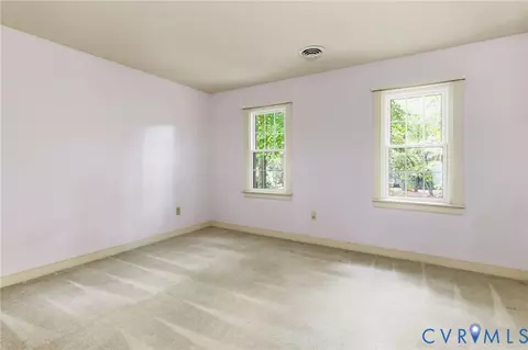 Bedroom - 5800 Maple Brook Dr, Midlothian, VA 23112 photo 5 of 10