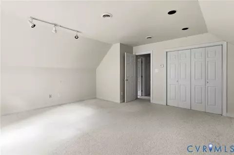 Bedroom - 5800 Maple Brook Dr, Midlothian, VA 23112 photo 9 of 10