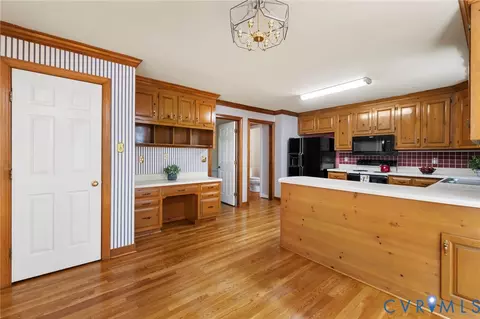 Kitchen - 5800 Maple Brook Dr, Midlothian, VA 23112 photo 1 of 5
