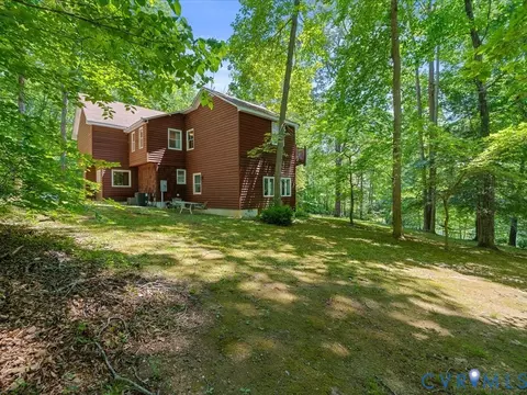 Exterior - 2556 Ridge Rd, Powhatan, VA 23139 photo 10 of 13