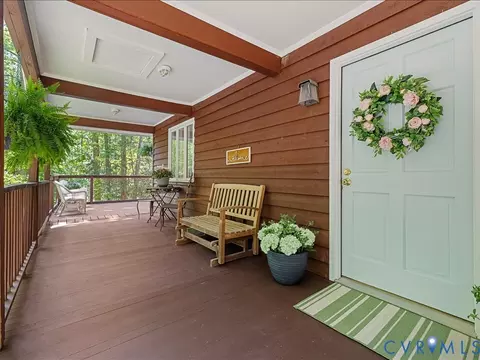 Exterior - 2556 Ridge Rd, Powhatan, VA 23139 photo 4 of 13