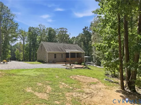 Exterior - 4010 Three Bridge Rd, Powhatan, VA 23139 photo 3 of 9