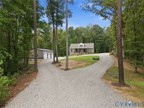 Exterior - 4010 Three Bridge Rd, Powhatan, VA 23139 photo 9 of 9