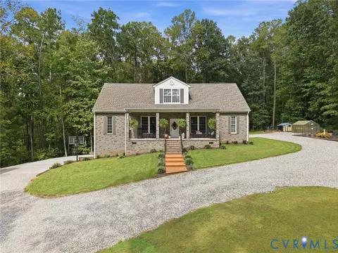 Exterior - 4010 Three Bridge Rd, Powhatan, VA 23139 photo 1 of 9