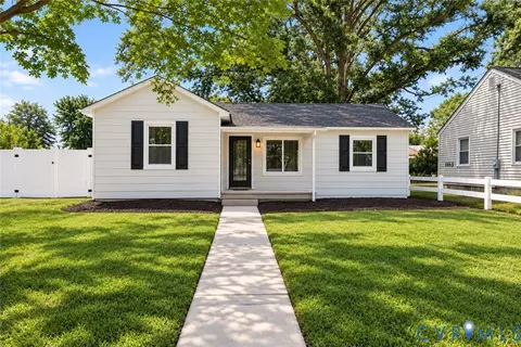 2911 Poplar St, Hopewell, VA 23860