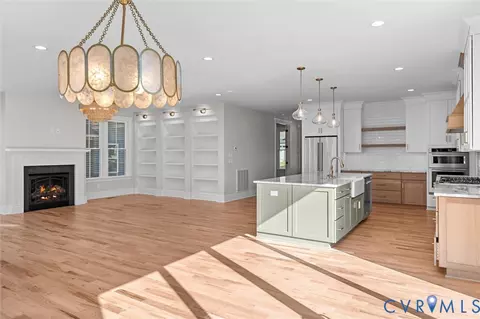 Living - 14906 Bradfield Loop, Midlothian, VA 23112 photo 2 of 6