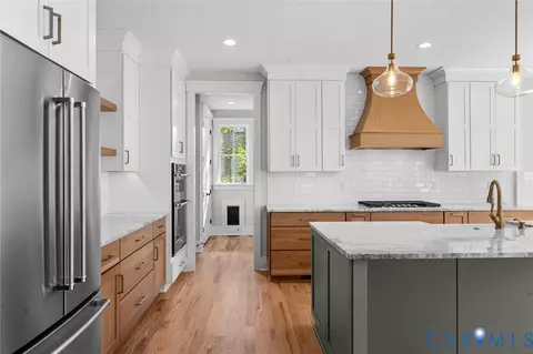 Kitchen - 14906 Bradfield Loop, Midlothian, VA 23112 photo 2 of 7