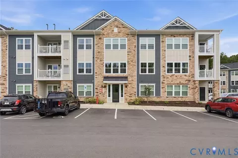 15801 Hallowell Rdg #304, Moseley, VA 23120