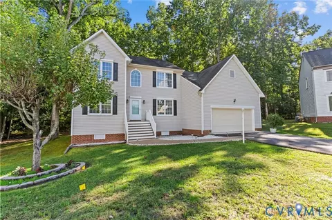 11829 Brentwood Arbor Ct, Chester, VA 23831
