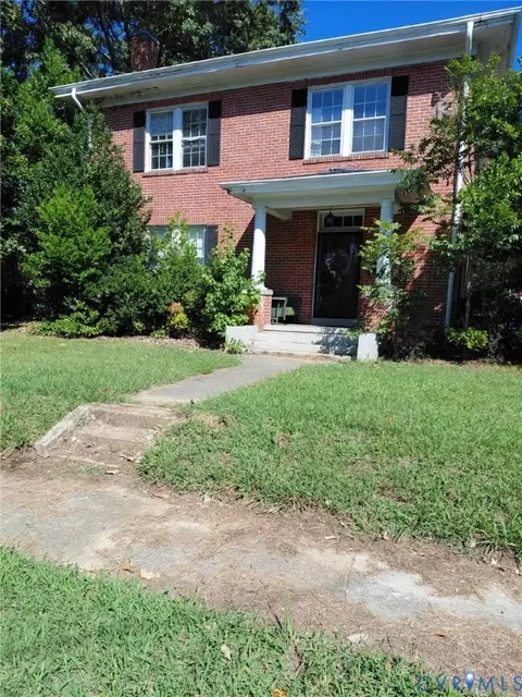 402 Battery Ave, Emporia, VA 23847