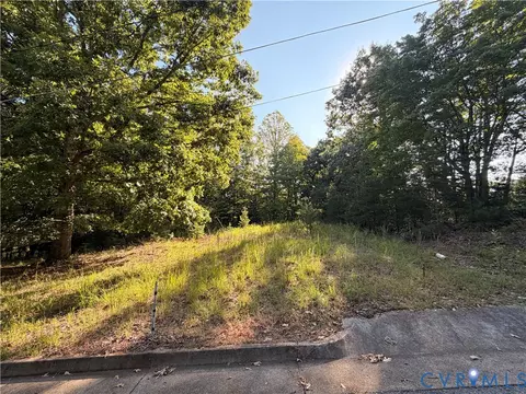 1176 Banner St, Martinsville, VA 24112