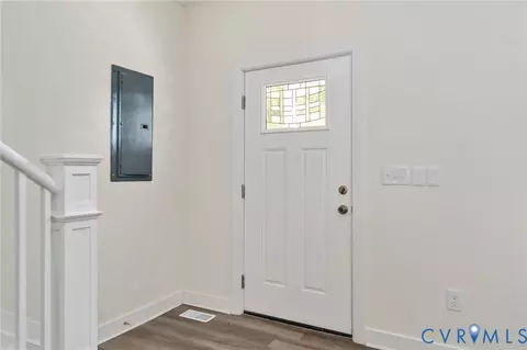 Entry Way - 22 E 31st St, Richmond, VA 23224 photo 1 of 4