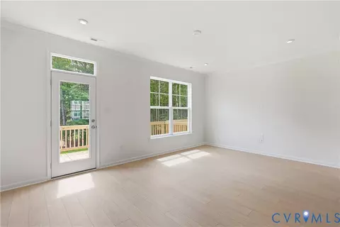 Living - 2407 Flora Blvd, Henrico, VA 23231 photo 2 of 4
