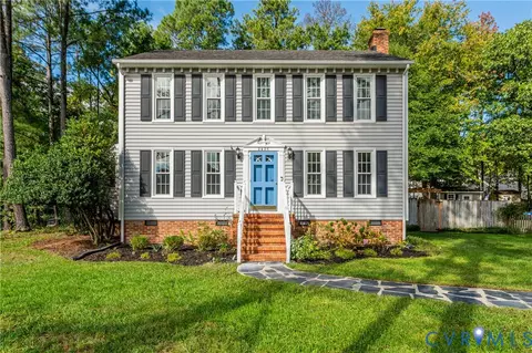 2426 Crowncrest Dr, Henrico, VA 23233