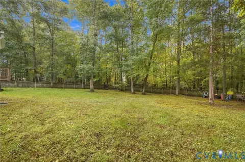 Exterior - 8224 Ferdinand Ln, Midlothian, VA 23112 photo 9 of 10