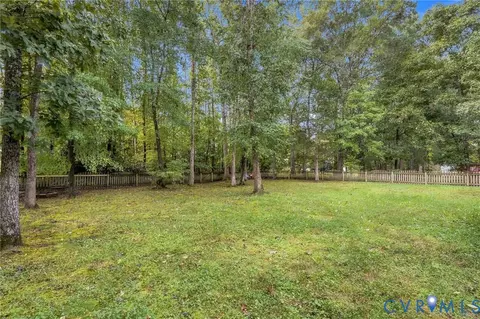 Exterior - 8224 Ferdinand Ln, Midlothian, VA 23112 photo 8 of 10