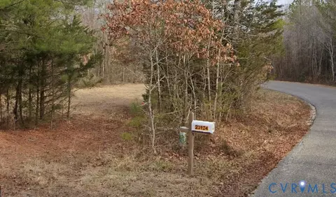 23124 Telegraph Rd, Ruther Glen, VA 22546