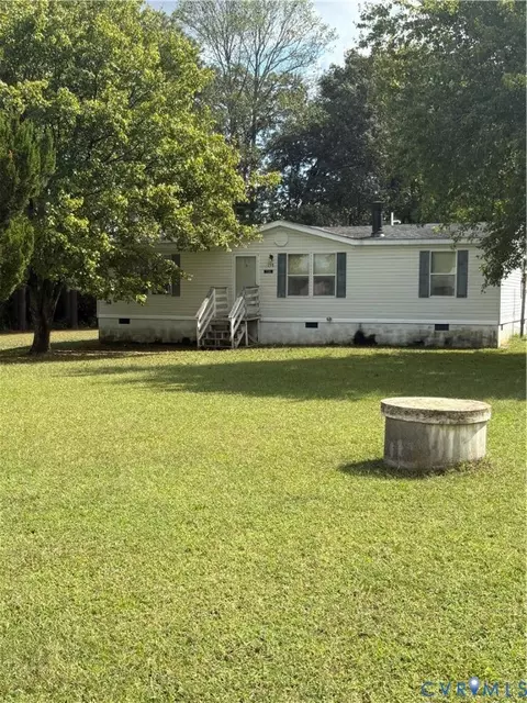 138 Hickory Hill Rd, Saint Stephens Church, VA 23148