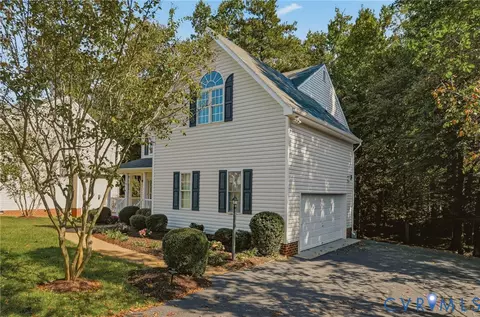 Exterior - 11619 Explorer Dr, Midlothian, VA 23114 photo 9 of 10