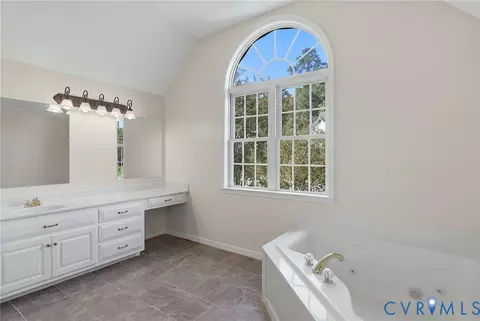 Bath - 11619 Explorer Dr, Midlothian, VA 23114 photo 1 of 3