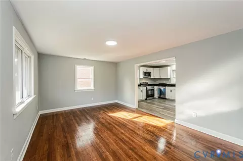 Living - 2103 Warwick Ave, Richmond, VA 23224 photo 1 of 4