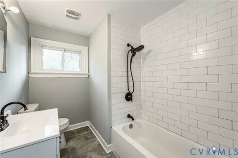 Bath - 2103 Warwick Ave, Richmond, VA 23224 photo 1 of 9