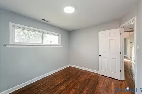 Bedroom - 2103 Warwick Ave, Richmond, VA 23224 photo 9 of 9