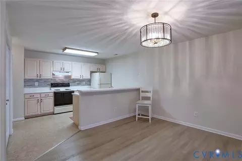 Dining - 1202 Westgate Cir, Williamsburg, VA 23185 photo 1 of 1