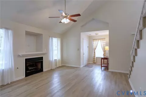 Living - 1202 Westgate Cir, Williamsburg, VA 23185 photo 3 of 4