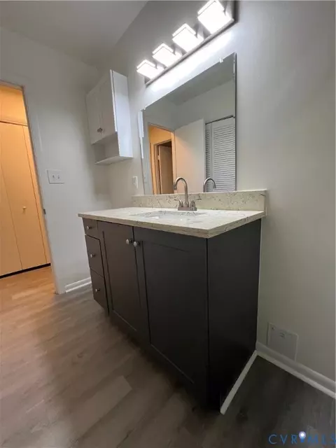 Bath - 2112 Paramont Ave, Chesapeake, VA 23320 photo 3 of 5