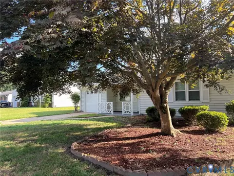 Exterior - 2112 Paramont Ave, Chesapeake, VA 23320 photo 4 of 11