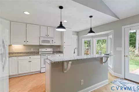 Kitchen - 7 Loving Ter, Palmyra, VA 22963 photo 2 of 4