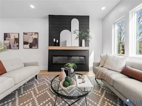 Living - 2202 3rd Ave, Richmond, VA 23222 photo 1 of 3