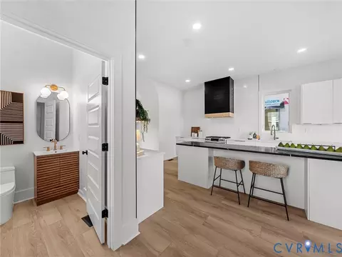Entry Way - 2202 3rd Ave, Richmond, VA 23222 photo 1 of 3