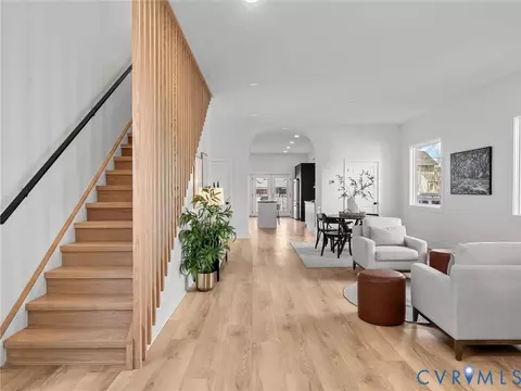Entry Way - 2202 3rd Ave, Richmond, VA 23222 photo 2 of 3