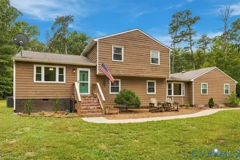 3540 Maple Ridge Ln, Hopewell, VA 23860